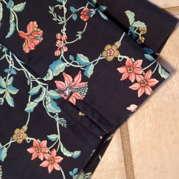 Loft Julie Fit The Riviera Pant Front and Back Welt Pockets Vented Hem Size 2P - Picture 14 of 16